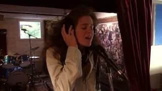 Mr Tambourine Man - Bob Dylan One Woman Band Cover (The Byrds Version)