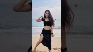 Dheere dheere chuke  mere  #shorts #dance #hotdance #viraldance