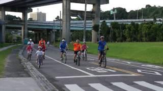 新店溪右岸碧潭吊橋自行車剪影2-甜蜜生活露營車俱樂部