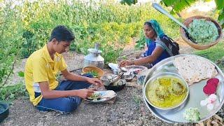 पारंपरिक पद्धतीचा मेनू खारं वांग,  दहि मिरची, ज्वारीची भाकरी गावाकडची वाट