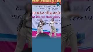 Vụ 2 nữ sinh nhảy bế giảng: lộ 1 thứ bị tố tục?