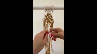 DIY Macrame || How to Weave with colour