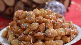 Typical Italian Christmas dessert STRUFFOLI