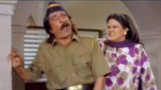 पुलिस वाला हो कर लड़की छेड़ता है - Shakti Kapoor And Guddi Maruti - Comedy Scene