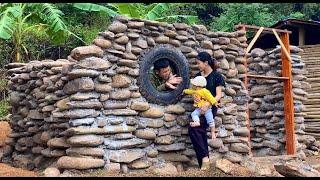 The love and efforts of Tieu Sua and Huan were rewarded on the stone house