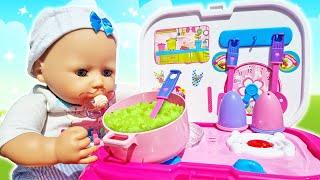 Boneka Baby Annabell & video untuk anak. Main masak-masakan makanan mainan pura-pura untuk Baby Born