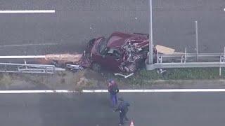 西広島バイパスでトラックが乗用車に追突　６０代とみられる女性が意識不明　広島市佐伯区