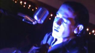 Fabián González - Detras del mostrador