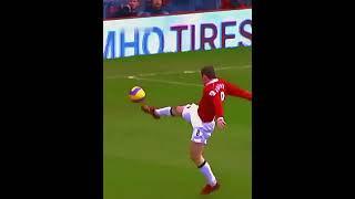 Amazing ball control  #football #soccer #FutMoments #messi #ronaldo #suarez