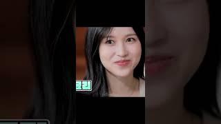 I hope Chaeyoung is okay after this staring contest with Mina 