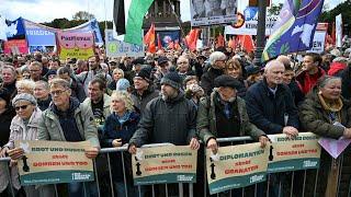 Tausende bei Wagenknecht-Demo für Frieden in Berlin | AFP