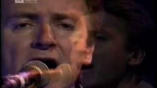 Neil Finn (Crowded House) - Distant Sun (Acoustic live)