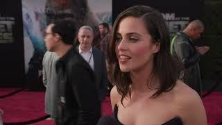 Kingdom of the Planet of the Apes: Lydia Peckham red carpet interview | ScreenSlam