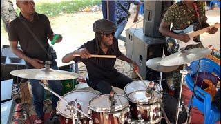 The drum king Paakow doing his things on the drums. absolutely amazing to jam to watch