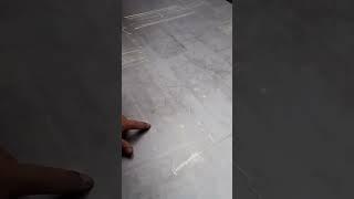 trazado del diseño de una puerta metálica corrediza.