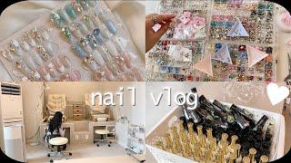 Nail Vlog | 열일하는 네일샵브이로그 (이달의아트 만들기, 네일리스트의 하루, 혼자 근무하는 날)