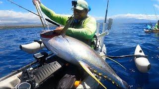 Hawaii Kayak Fishing: Huge Yellowfin Tuna at High Noon!