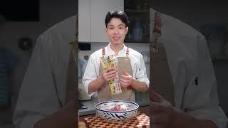 三鮮餡餃子很多人都喜歡吃，但是在家做出來不是肉餡鬆散就是容易出湯，今天就把開了30年餃子館老師傅的做法分享給大家#三鮮餡餃子