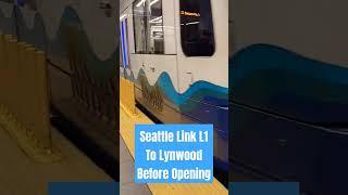 Seattle Link heading to Lynwood, no passengers