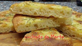 FOCACCIA di semola rimacinata con rosmarino