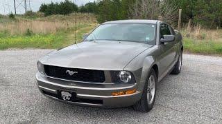 2005 Ford Mustang (Full tour/Review)