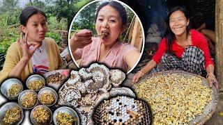 Hornet larva Fried cooking & eating in my family home Bhojpur || अरिङ्गल को बच्चा फ्राइ गरेर खाइयो