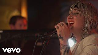 Hiatus Kaiyote - Boom Child (Live Alive on Fuse TV) (Live Alive on Fuse TV)