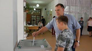 Кореновск. Сергей Голобородько принял участие в выборах.
