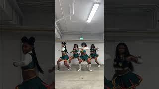 Clovers - Bring it on 