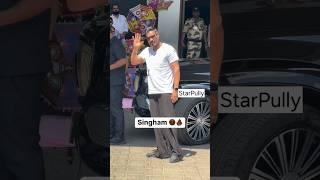 Ajay Devgan in his super cool look at the airport ️#ajaydevgan #shorts #ytshorts #short #shortsfeed