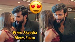 When Akansha Puri Hugs & Kisses Fukra Insaan Aka Abhishek Malhan In Front Of Media