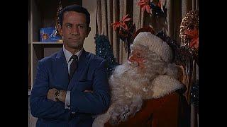 GET SMART - "Max & Agent 99 Catch a Spy in a Department Store during Christmas" - 1965