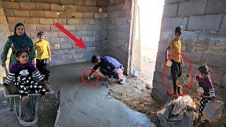 Repairing the roof & cementing the floor of a nomadic house by the Ali & Safigol families