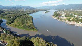 Piețe locale, intersecția a 3 țări și un muzeu cutremurător | Chiang Saen, Thailanda