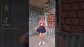 Sneakers itzy dance cover | Yelove kveim Aquilena #shorts