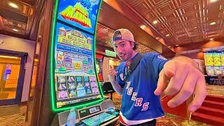 Watch Me Max Bet $30 Spins On Huff N’ Puff Money Mansion Slots!