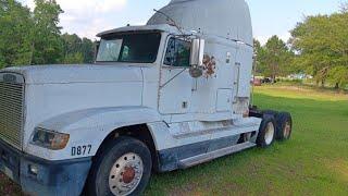 Bought a 1995 Freightliner FLD/ Friendly competition/$0 revenue this week