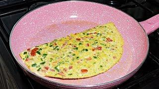 Egg omelette with vegetables and cheese