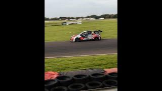 Castle Combe GT's 1;09.66