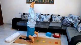 SALAMBA SIRSHASANA: SUPPORTED HEADSTAND POSE