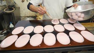 Sakura Mochi and Dorayaki by Japanese Traditional Shop That Has Been Loved For Over 100 Years