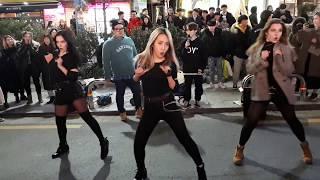 RED SPARK. HYOLYN 'DALLY' COVER. WHAT A BEAUTIFUL PERFORMANCE. HONGDAE BUSKING.