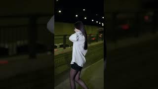 街拍(423) 这黑丝小姐姐锻炼下要多少？#街拍美女 #shorts #tiktok #抖音 #太古里 #成都 #网红 #小姐姐 #美女 #熟女 #少妇 #光棍 #单身狗