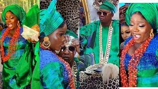 HAPPIEST MOMENT: AS OBA ONIBA EKUN MAKES DOLLAR RAIN, WHILE GIFTS OUT HIS DAUGHTER