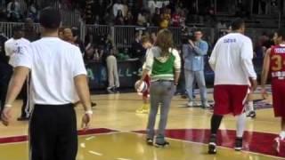 Zachary Levi at The 2011 NBA All-Star Celebrity Game