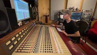 Mixing on a Console with Outboard Gear @RiotHomeRecording