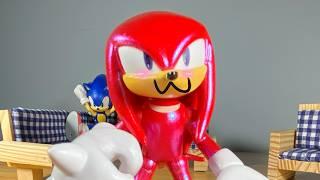 KNUCKLES WHAT ARE YOU DOING???!!!!