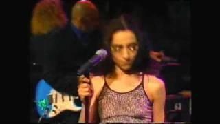 PJ Harvey - Meet Ze Monsta MTV Studios 1995