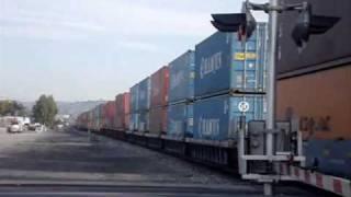 UP 18000 foot Stack train.mp4