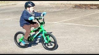 3 year old  FIRST  BIKE  RIDE  - Haro Shredder 16"